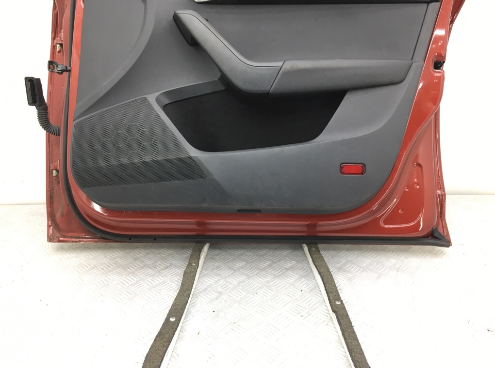 Дверь передняя правая бу для Skoda Octavia A7 1.6 TDi,  2015 г.