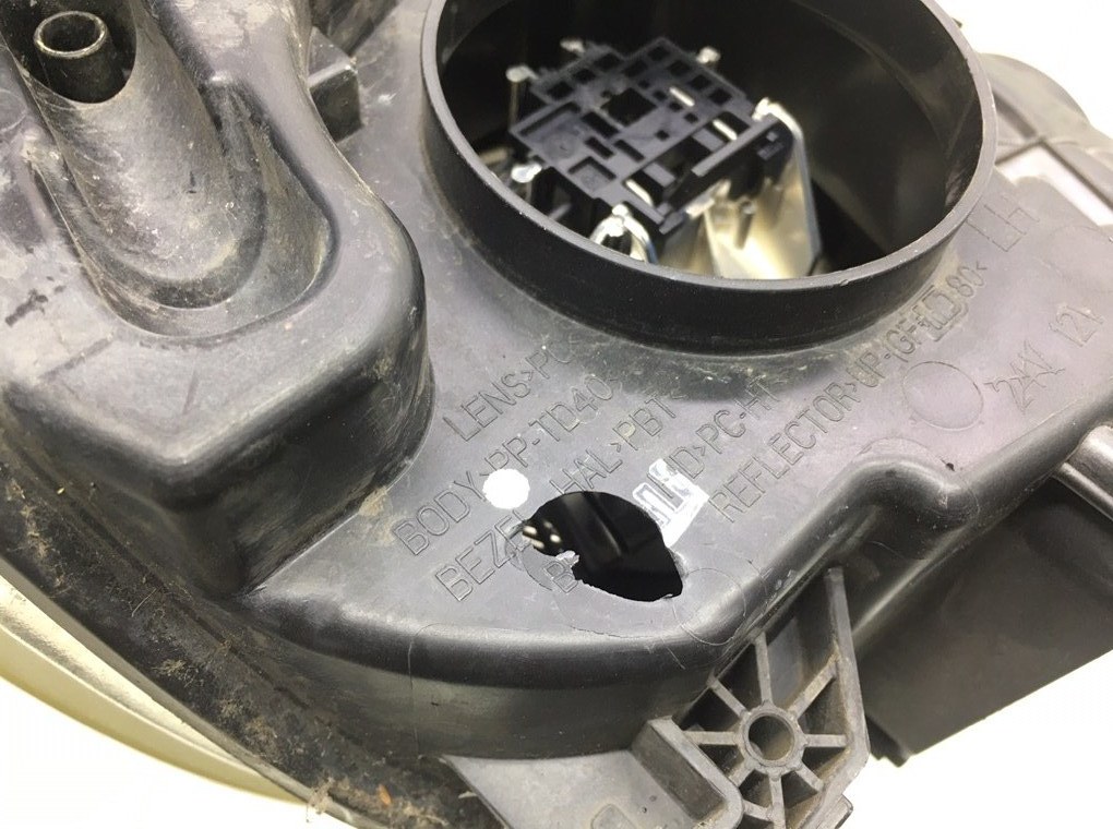 Фара левая бу для Ford Focus 3 1.6 i,  2011 г.