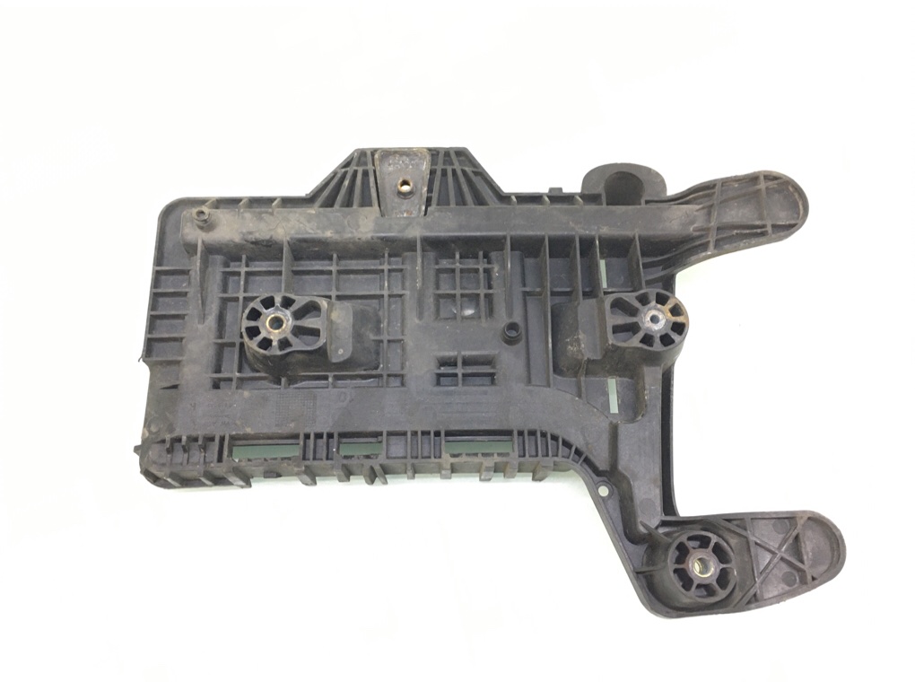 Полка аккумулятора бу для Volkswagen Caddy  2.0 SDi,  2009 г.