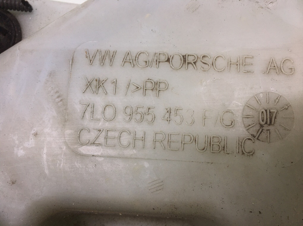Бачок омывателя бу для Volkswagen Touareg  2.5 TDi,  2007 г.