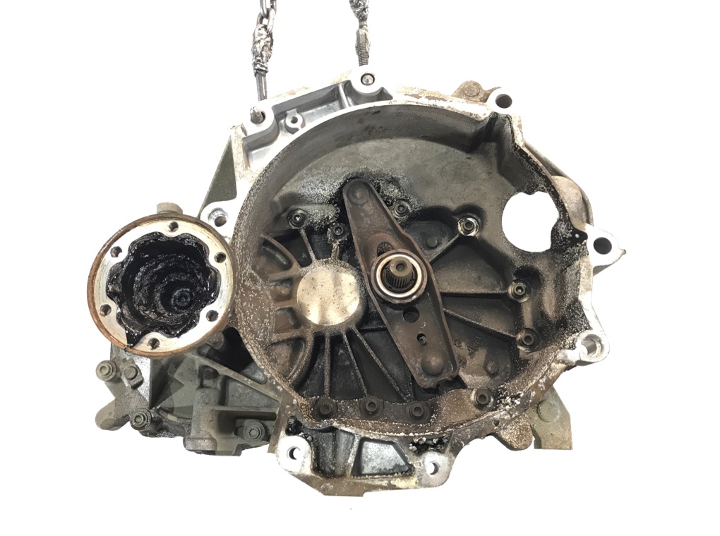 КПП механическая (МКПП) бу для Volkswagen Golf Plus 1.6 i, 2006 г.