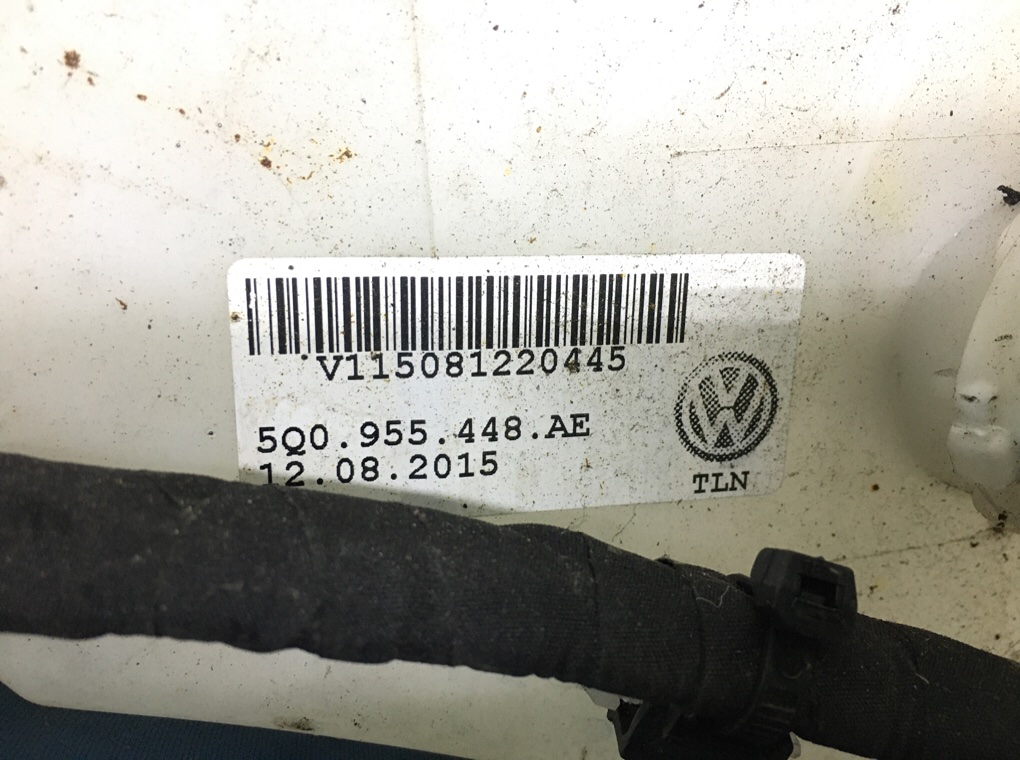 Бачок омывателя бу для Skoda Octavia A7 1.6 TDi,  2015 г.