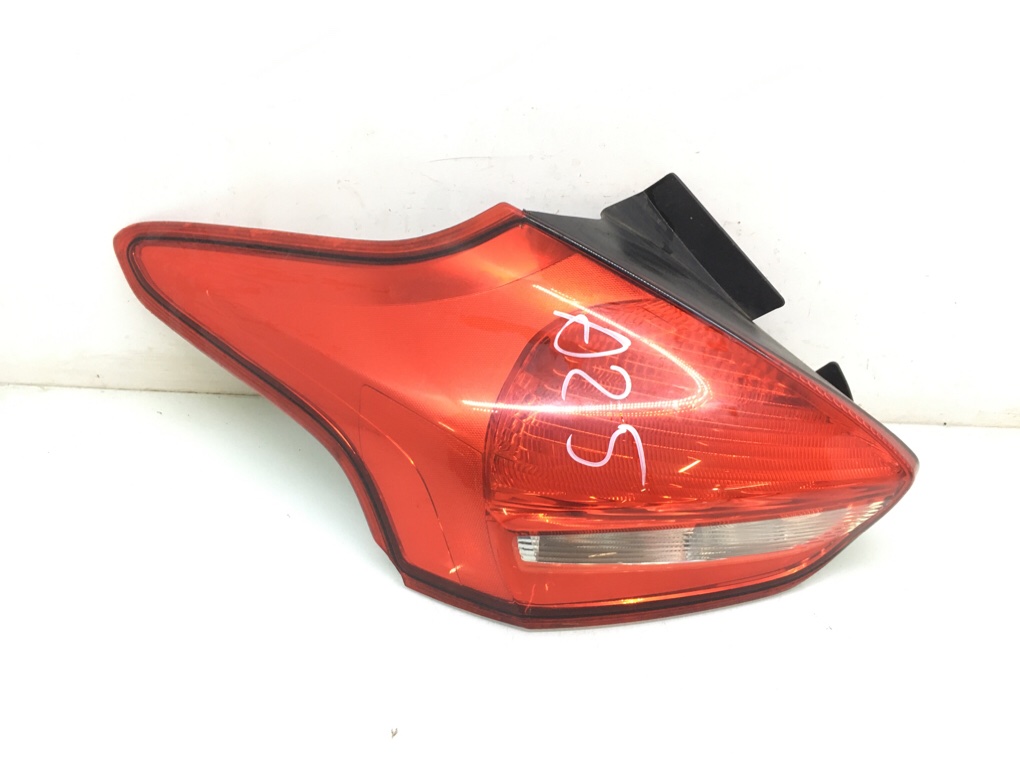 Фонарь задний левый бу для Ford Focus 3 1.5 TDCi, 2015 г.