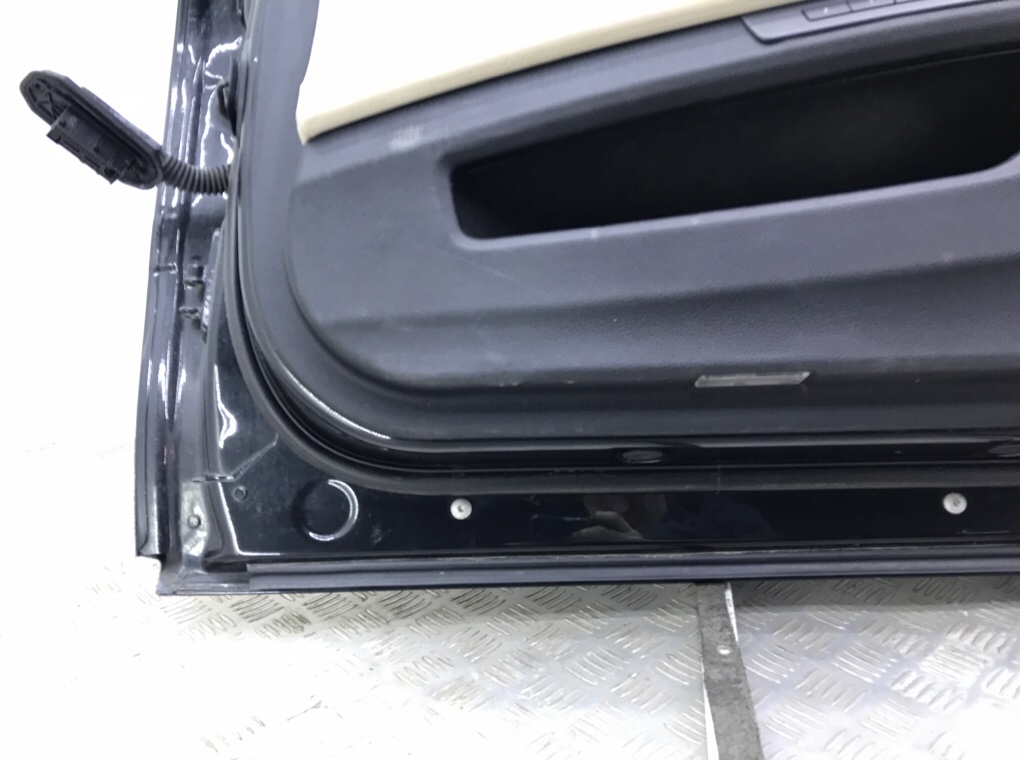 Дверь передняя правая бу для BMW 7 F01/F02 3.0 TD,  2011 г.