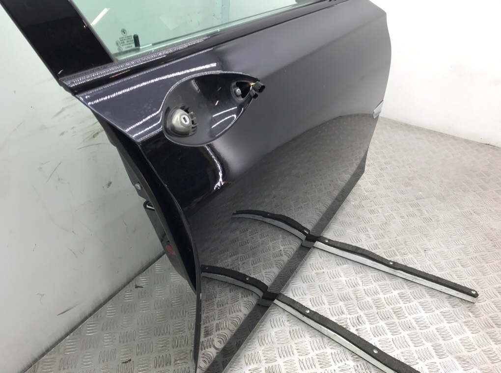 Дверь передняя правая бу для BMW 7 F01/F02 3.0 TD,  2011 г.