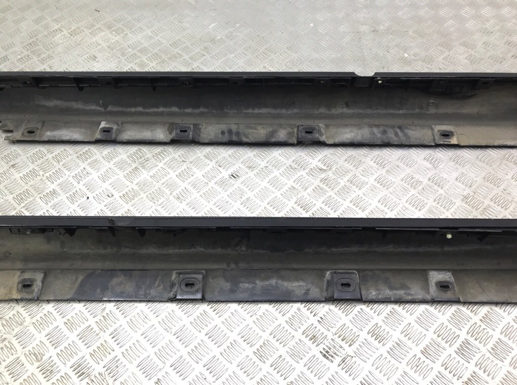 Накладка на порог бу для BMW 7 F01/F02 3.0 TD,  2011 г.