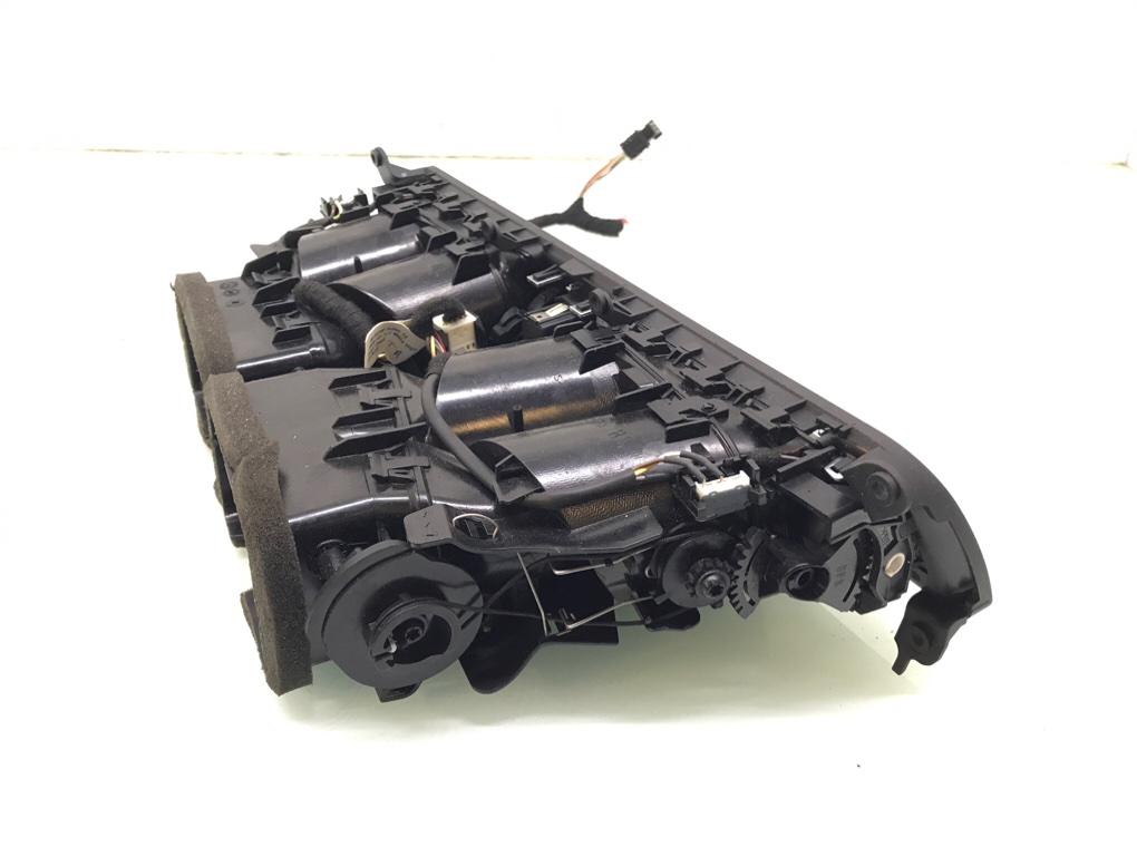 Дефлектор обдува салона бу для BMW 7 F01/F02 3.0 TD,  2011 г.