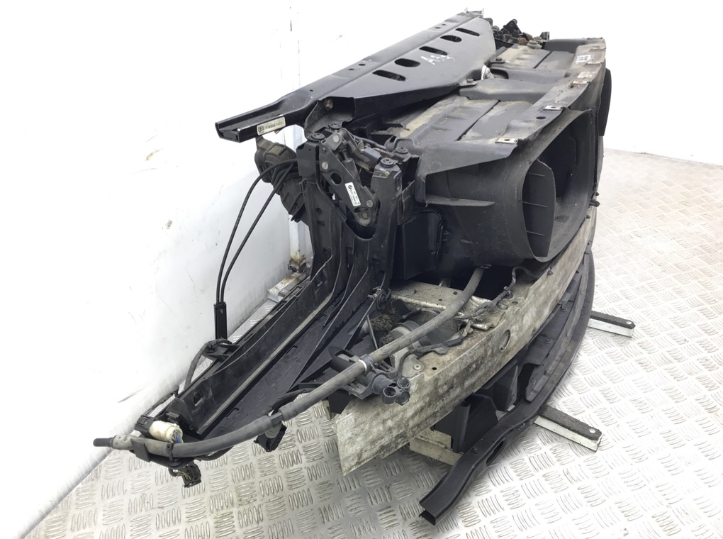 Панель передняя (телевизор) бу для BMW 7 F01/F02 3.0 TD,  2011 г.