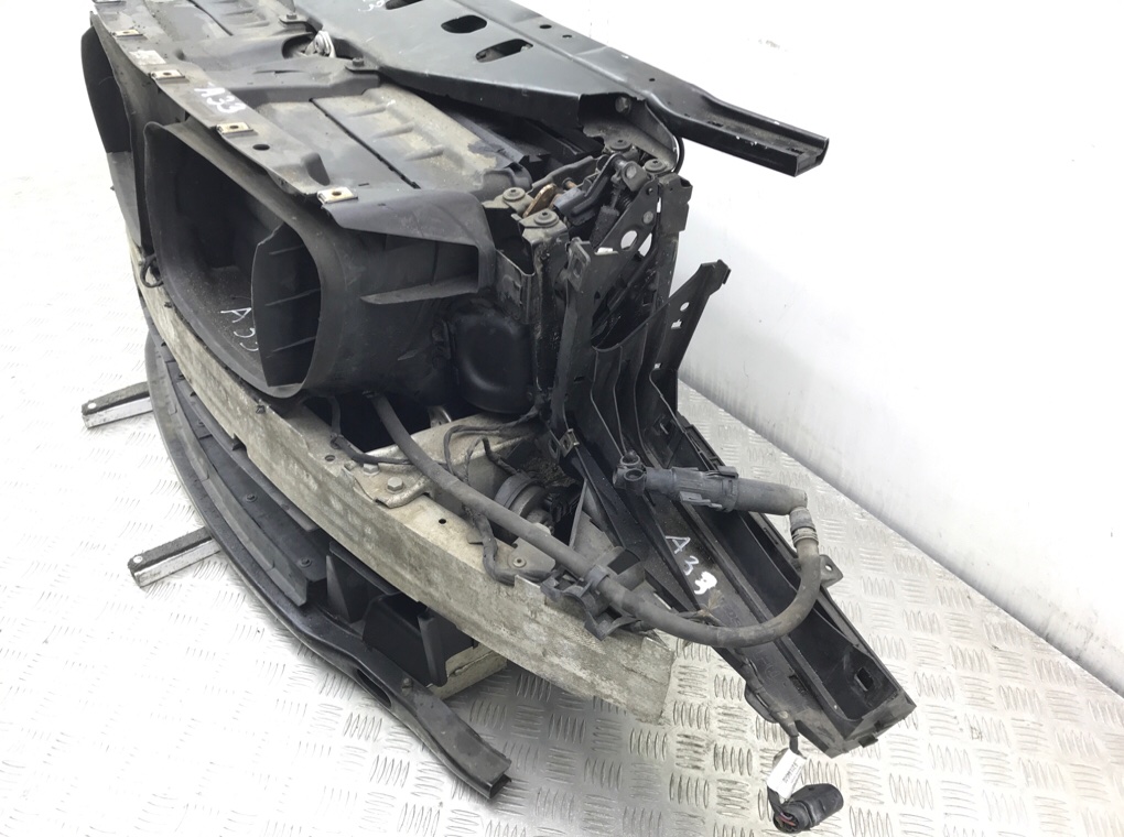 Панель передняя (телевизор) бу для BMW 7 F01/F02 3.0 TD,  2011 г.
