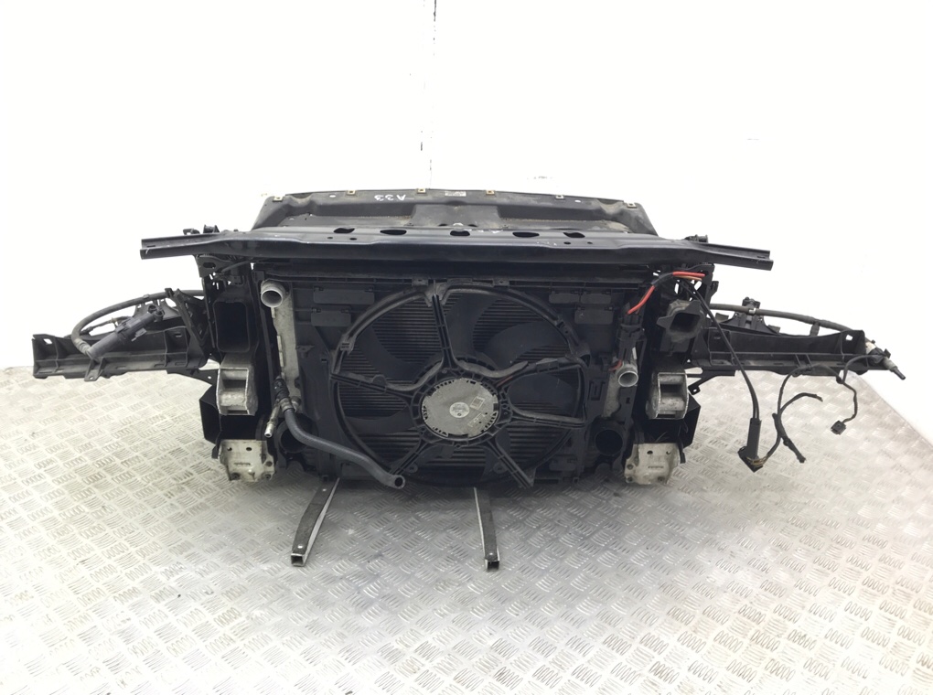 Панель передняя (телевизор) бу для BMW 7 F01/F02 3.0 TD,  2011 г.