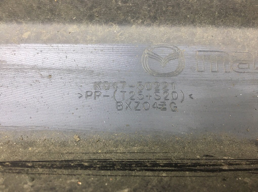 Бампер задний бу для Mazda CX-5 1 2.2 D, 2015 г. Бампер задний бу для Mazda CX-5 1 2.2 D, 2015 г.