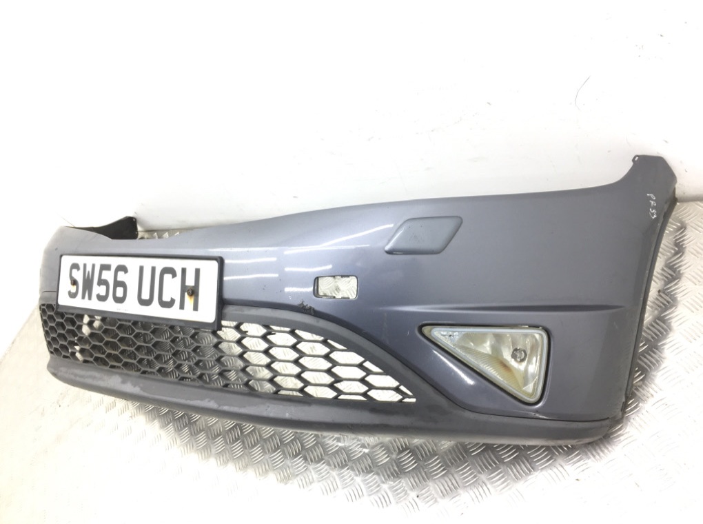 Бампер передний бу для Honda Civic 8 1.8 i,  2006 г.