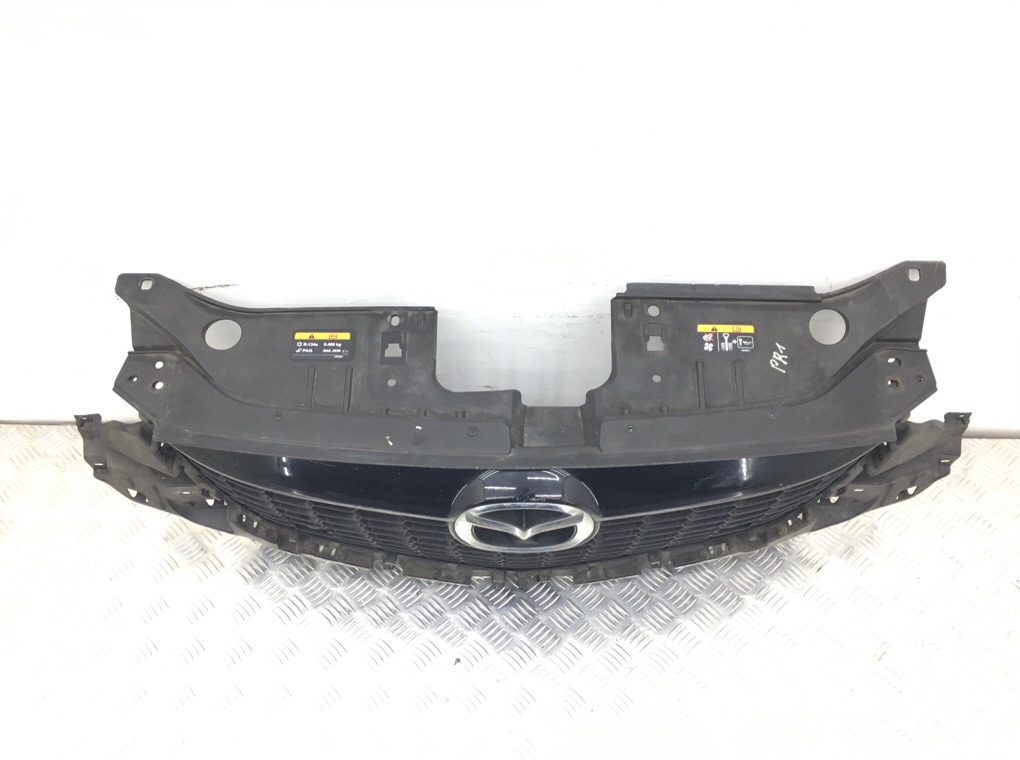 Решетка радиатора бу для Mazda CX-5 1 2.2 D,  2012 г.