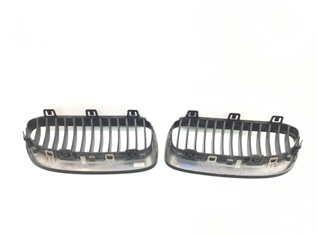 Решетка радиатора бу для BMW 3 E90/E91/E92/E93 3.0 i,  2011 г.