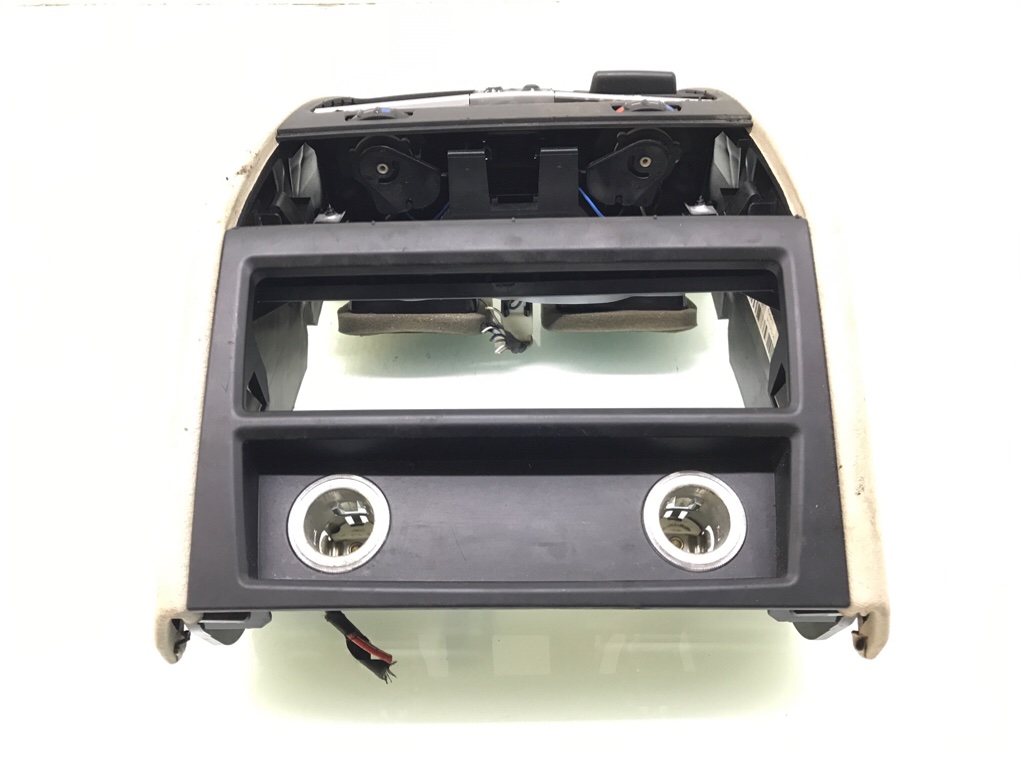 Дефлектор обдува салона бу для BMW 7 F01/F02 3.0 TD,  2011 г.