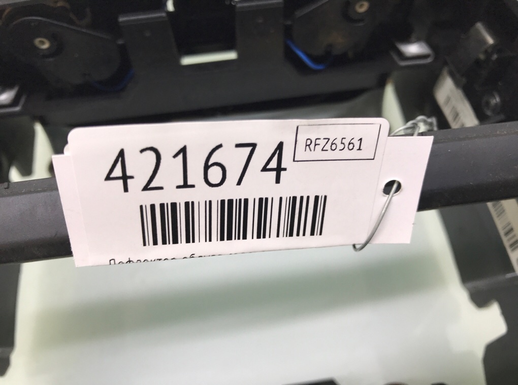 Дефлектор обдува салона бу для BMW 7 F01/F02 3.0 TD,  2011 г.