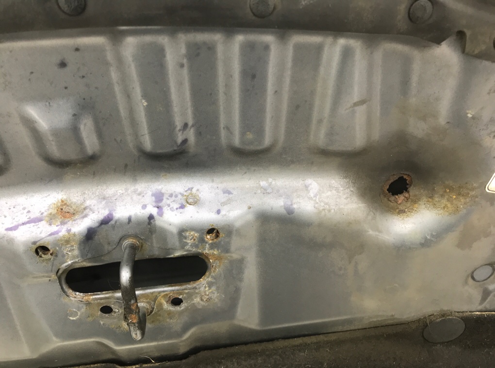 Капот бу для Honda Civic 8 1.8 i, 2006 г. Капот бу для Honda Civic 8 1.8 i, 2006 г.