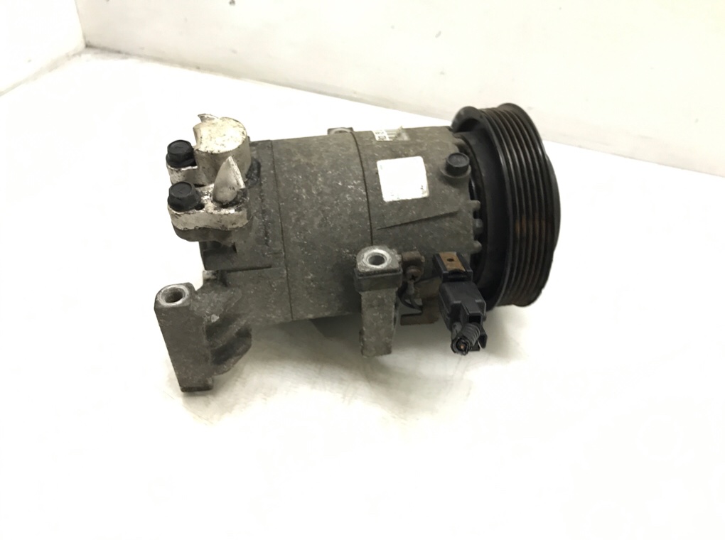 Компрессор кондиционера бу для Kia Venga 1.4 i, 2010 г. Компрессор кондиционера бу для Kia Venga 1.4 i, 2010 г.