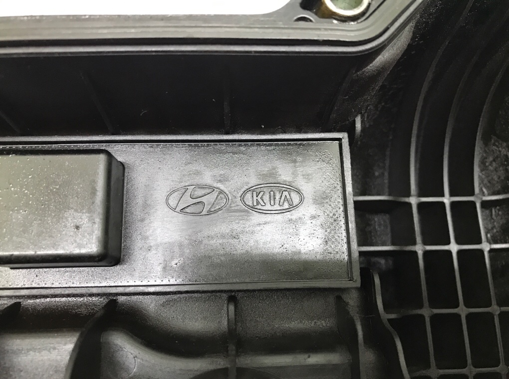 Клапанная крышка бу для Kia Venga  1.4 i,  2010 г.