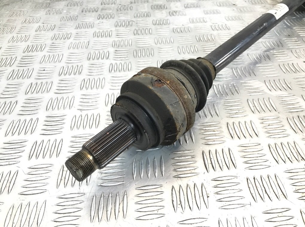 Полуось задняя (приводной вал, ШРУС) бу для BMW 7 F01/F02 3.0 TD,  2011 г.