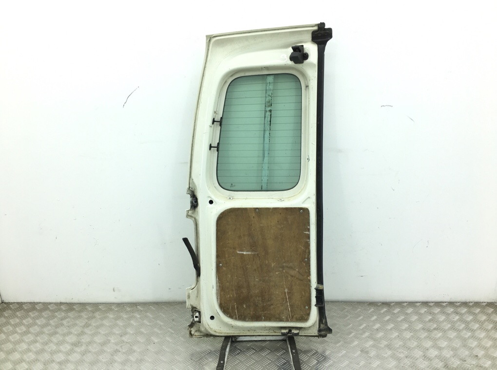 Дверь задняя распашная правая бу для Volkswagen Caddy  1.9 TDi,  2005 г.