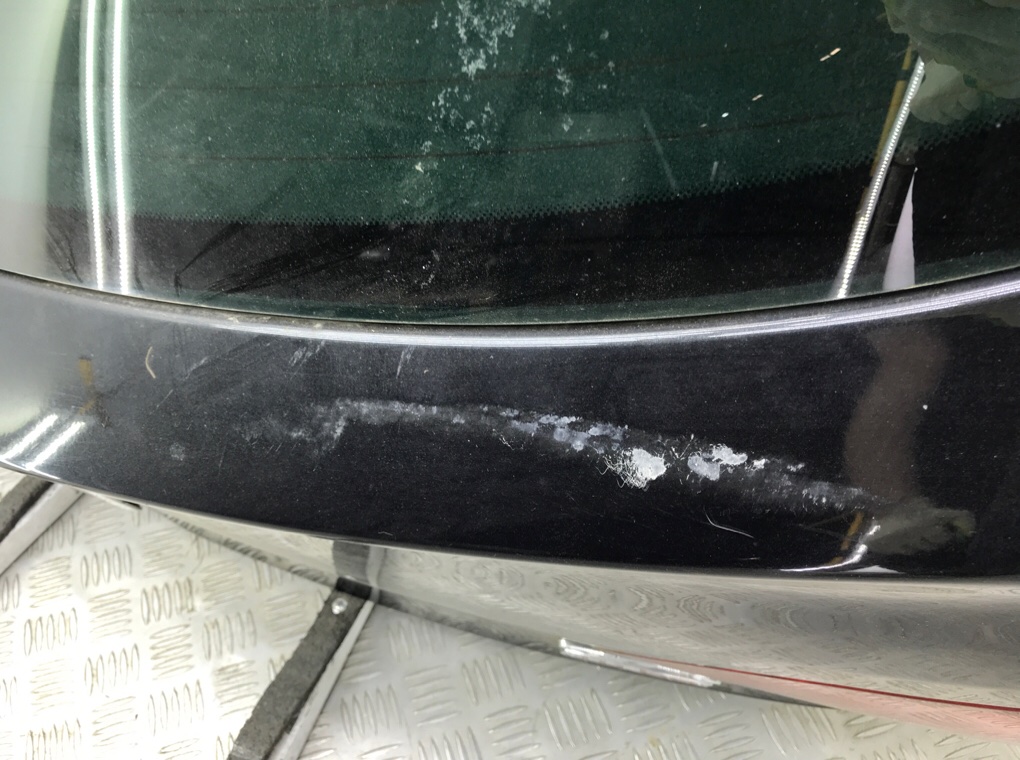 Крышка багажника бу для Opel Astra J 1.6 Ti, 2012 г. Крышка багажника бу для Opel Astra J 1.6 Ti, 2012 г.