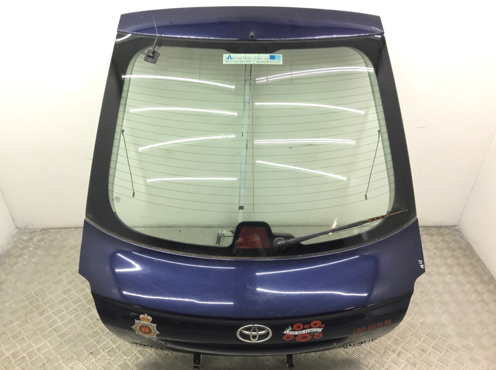 Крышка багажника бу для Toyota Avensis 2 2.2 D-4D, 2006 г. Крышка багажника бу для Toyota Avensis 2 2.2 D-4D, 2006 г.