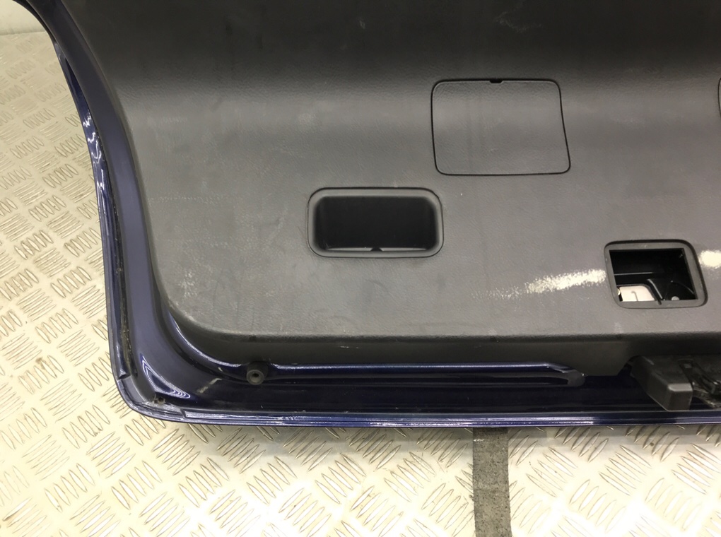 Крышка багажника бу для Toyota Avensis 2 2.2 D-4D, 2006 г. Крышка багажника бу для Toyota Avensis 2 2.2 D-4D, 2006 г.