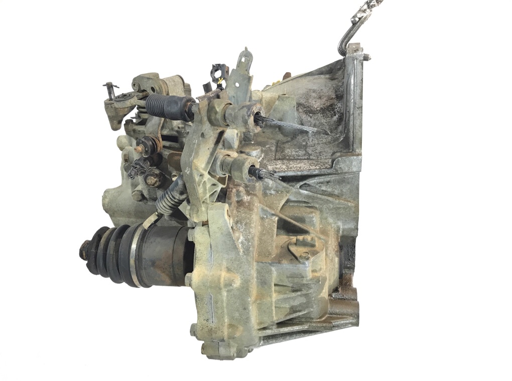 КПП механическая (МКПП) бу для Nissan X-Trail T30 2.0 i,  2006 г.