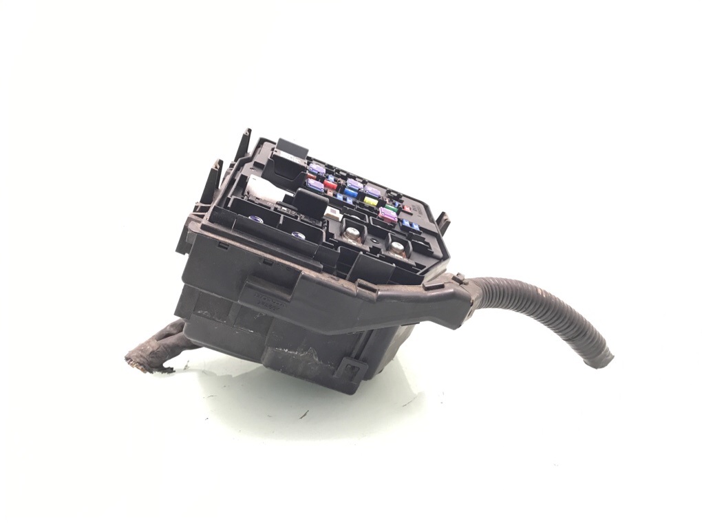 Блок предохранителей бу для Honda Civic 8 1.8 i, 2006 г. Блок предохранителей бу для Honda Civic 8 1.8 i, 2006 г.