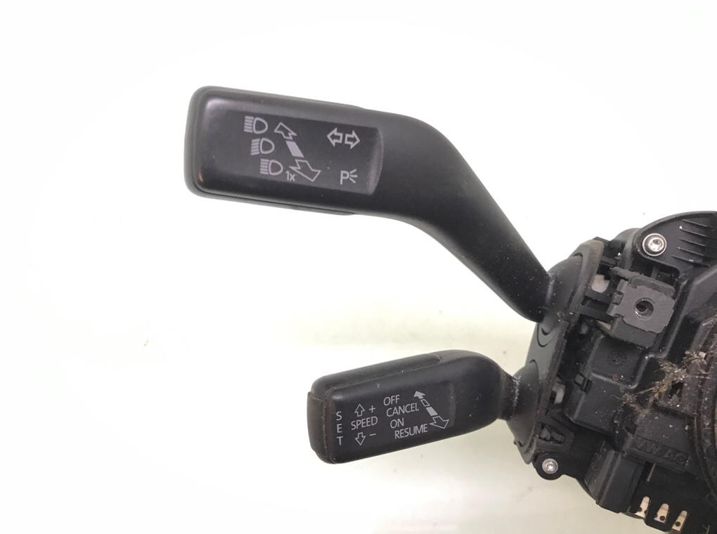 Переключатель подрулевой (стрекоза) бу для Volkswagen Passat B7 1.6 TDi,  2011 г.