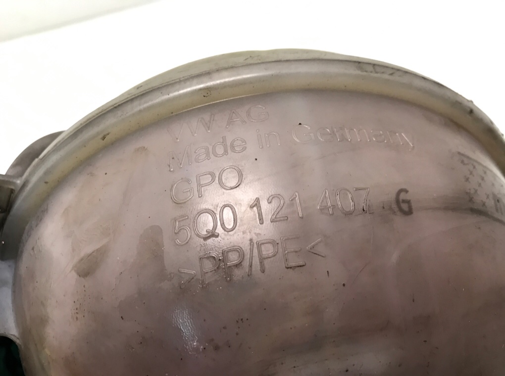 Бачок расширительный бу для Skoda Octavia A7 2.0 TDi,  2016 г.