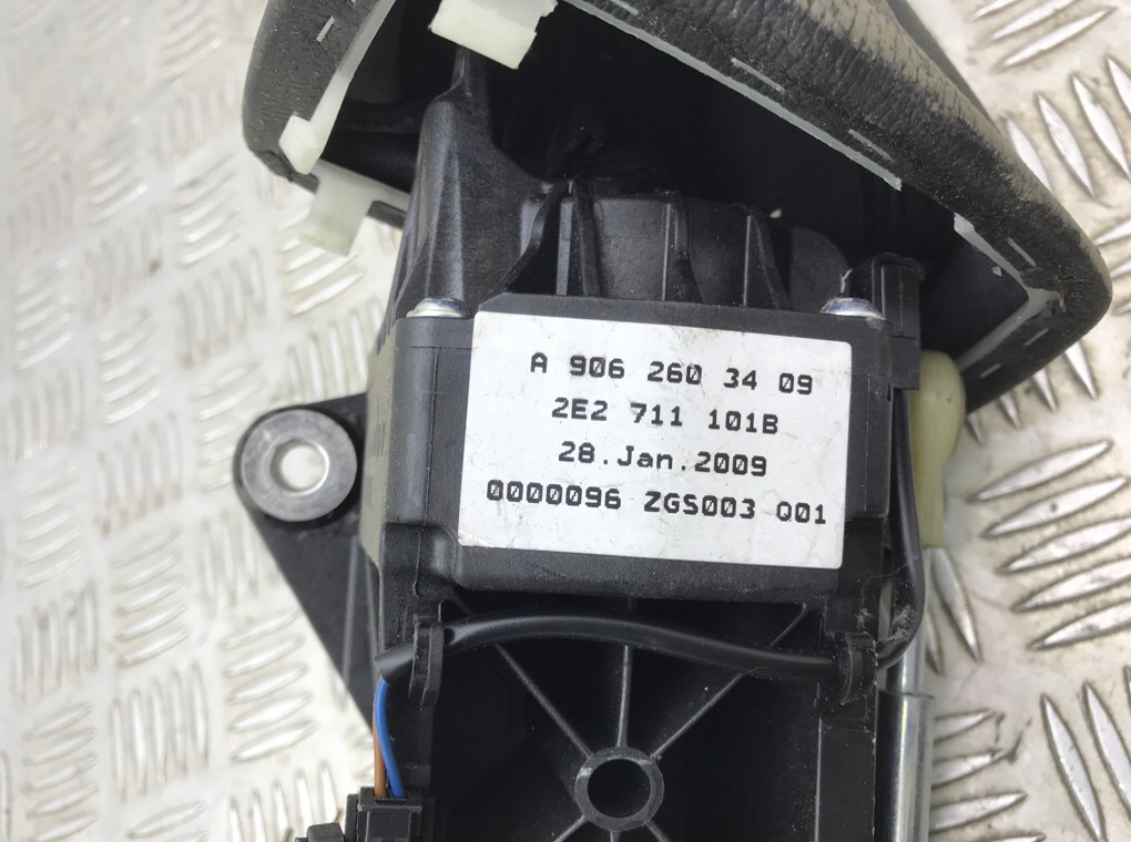 Кулиса бу для Volkswagen Crafter 1 2.5 TDi,  2009 г.