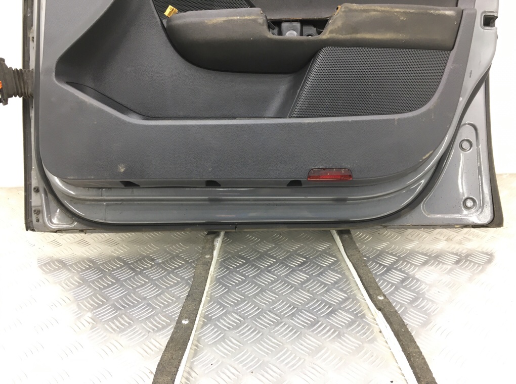 Дверь передняя правая бу для Volkswagen Golf 5 1.4 TSI,  2008 г.