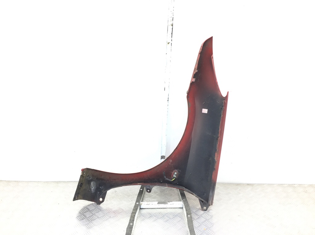 Крыло переднее правое бу для Peugeot 307 CC 2.0 i,  2006 г.