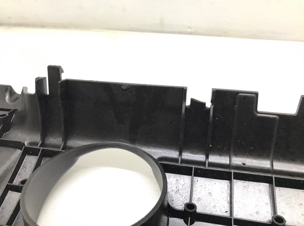 Декоративная крышка двигателя бу для Peugeot 207 CC 1.6 i, 2009 г. Декоративная крышка двигателя бу для Peugeot 207 CC 1.6 i, 2009 г.