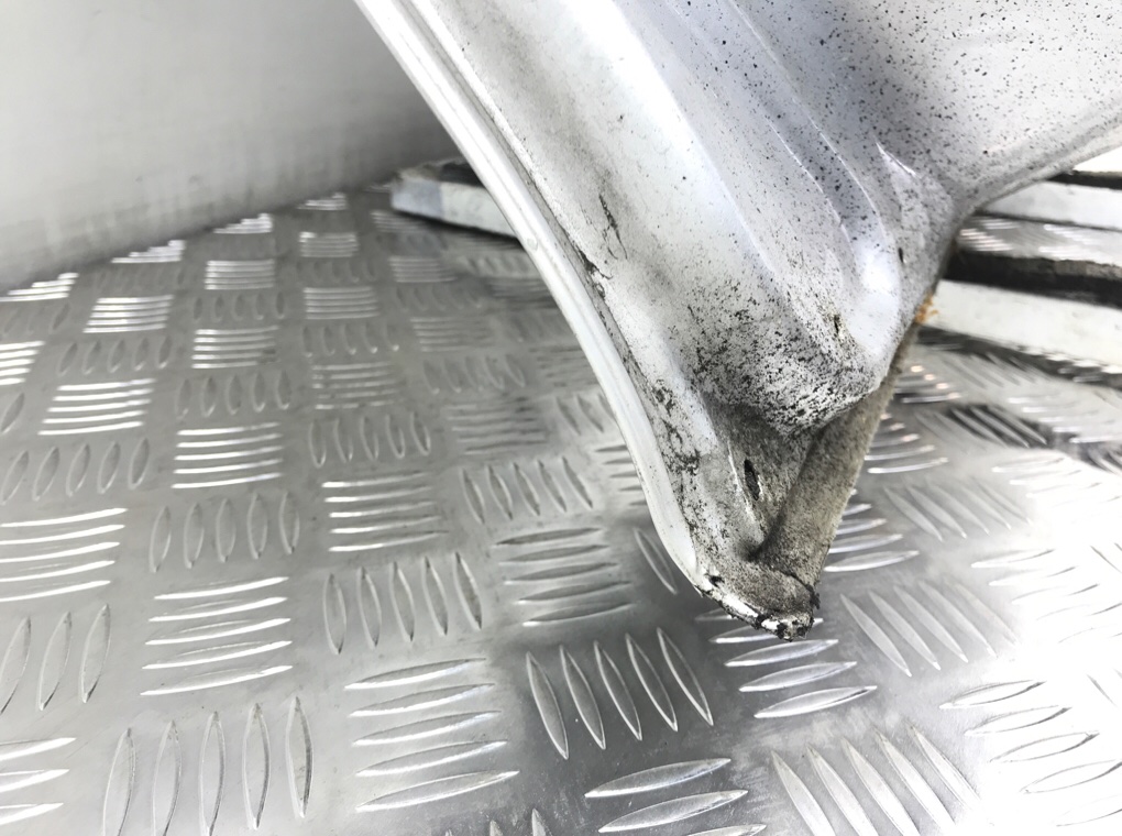 Дверь передняя левая бу для Renault Clio 3 1.2 i,  2010 г.