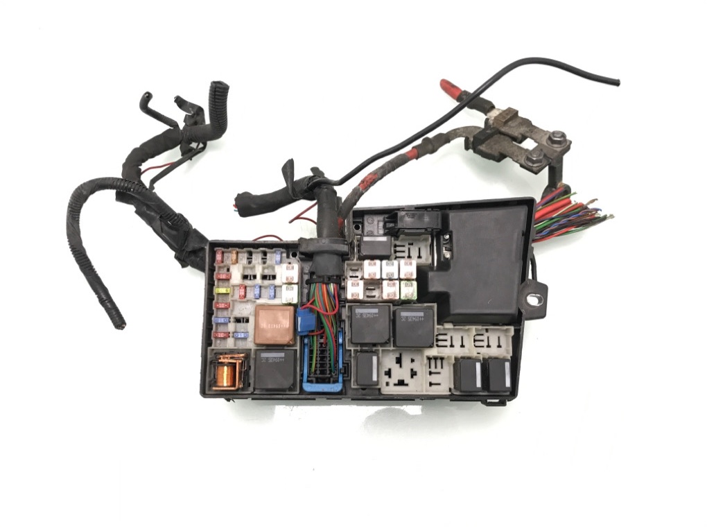 Блок предохранителей бу для Volvo V50  2.0 TD,  2009 г.