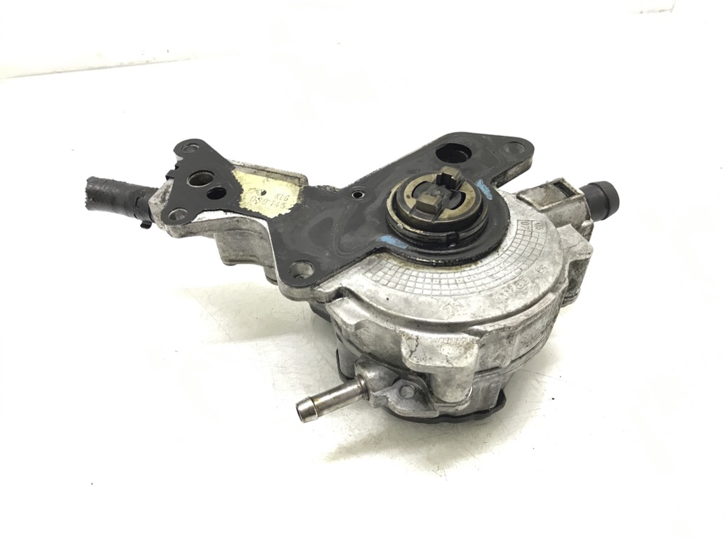 Насос вакуумный бу для Volkswagen Touran  1.9 TDi,  2007 г.