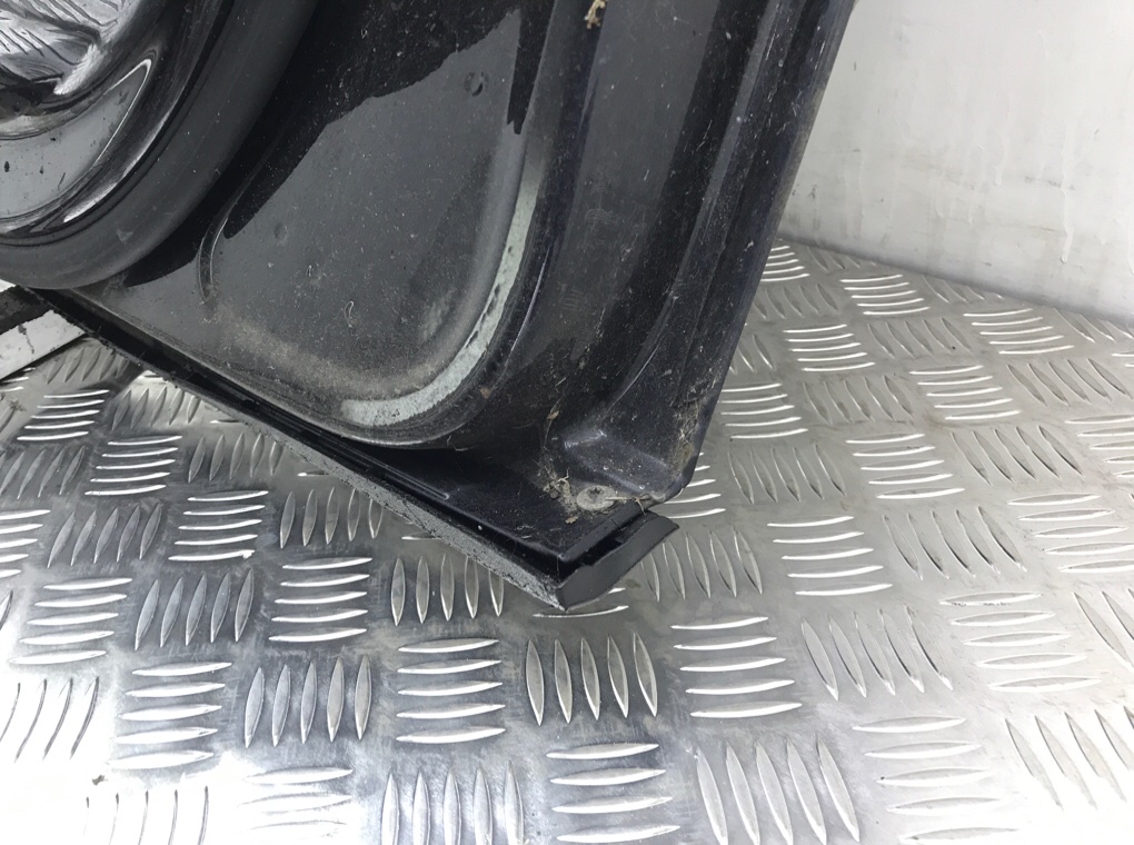 Дверь передняя правая бу для Volkswagen Passat B6 2.0 TDi,  2010 г.