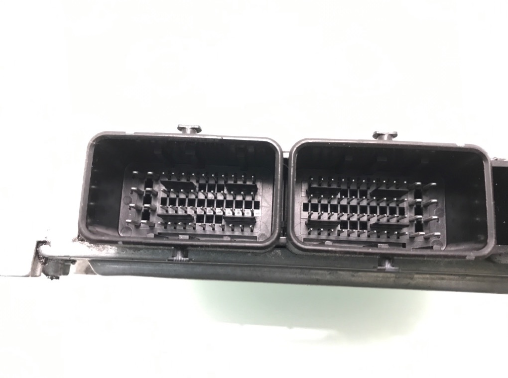 Блок управления двигателем бу для Volvo V50  2.0 TD,  2009 г.