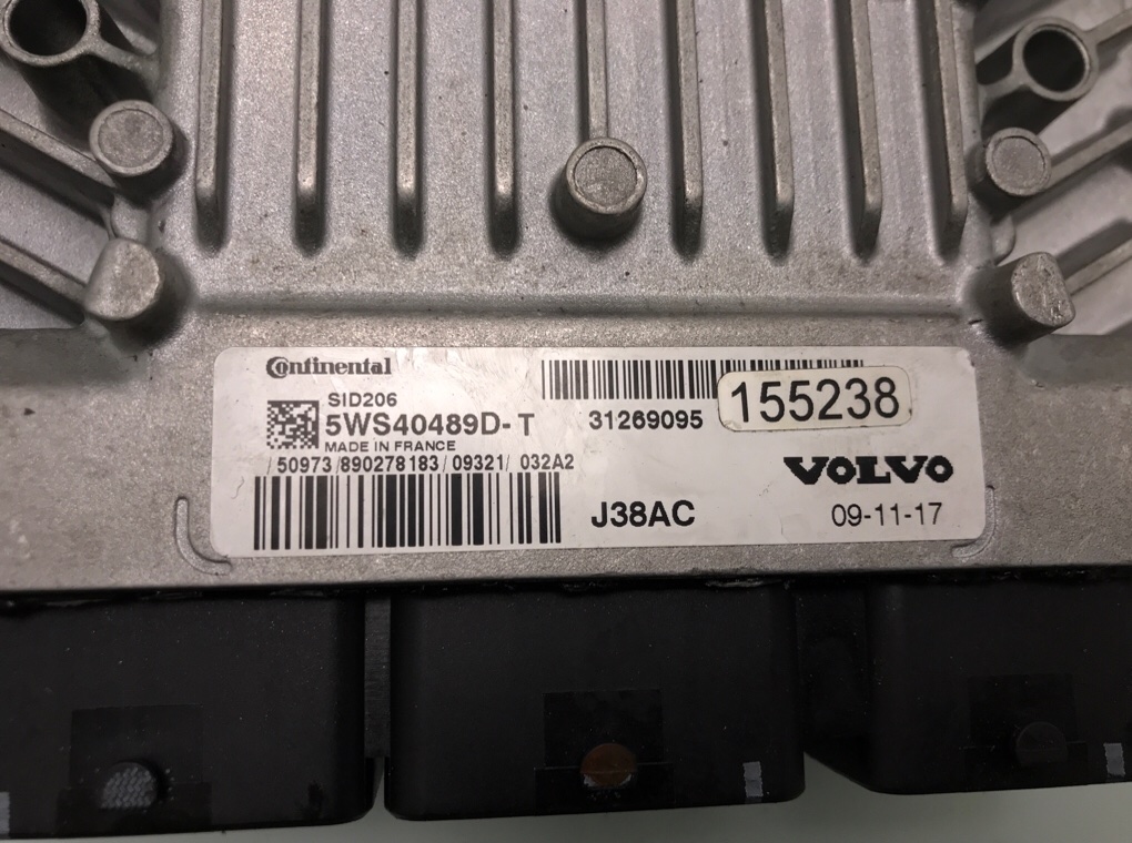 Блок управления двигателем бу для Volvo V50  2.0 TD,  2009 г.