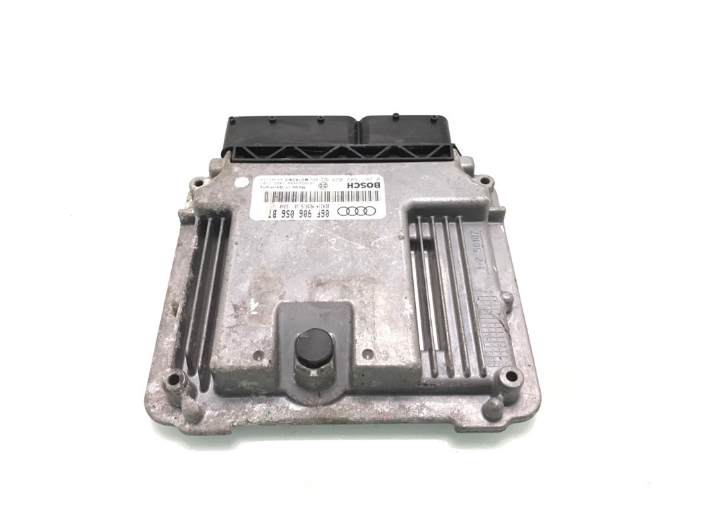 Блок управления двигателем бу для Audi A3 8P 2.0 FSI,  2004 г.