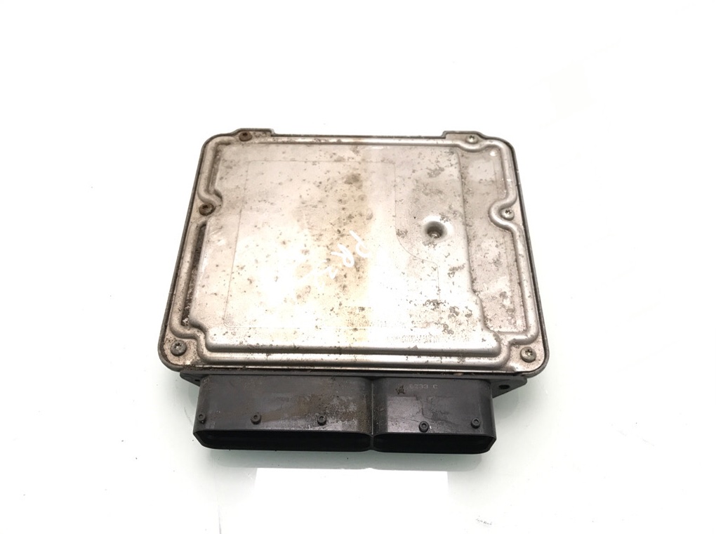 Блок управления двигателем бу для Audi A3 8P 2.0 FSI,  2004 г.