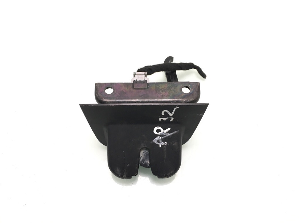 Замок багажника бу для Audi A3 8P 2.0 FSI, 2004 г.