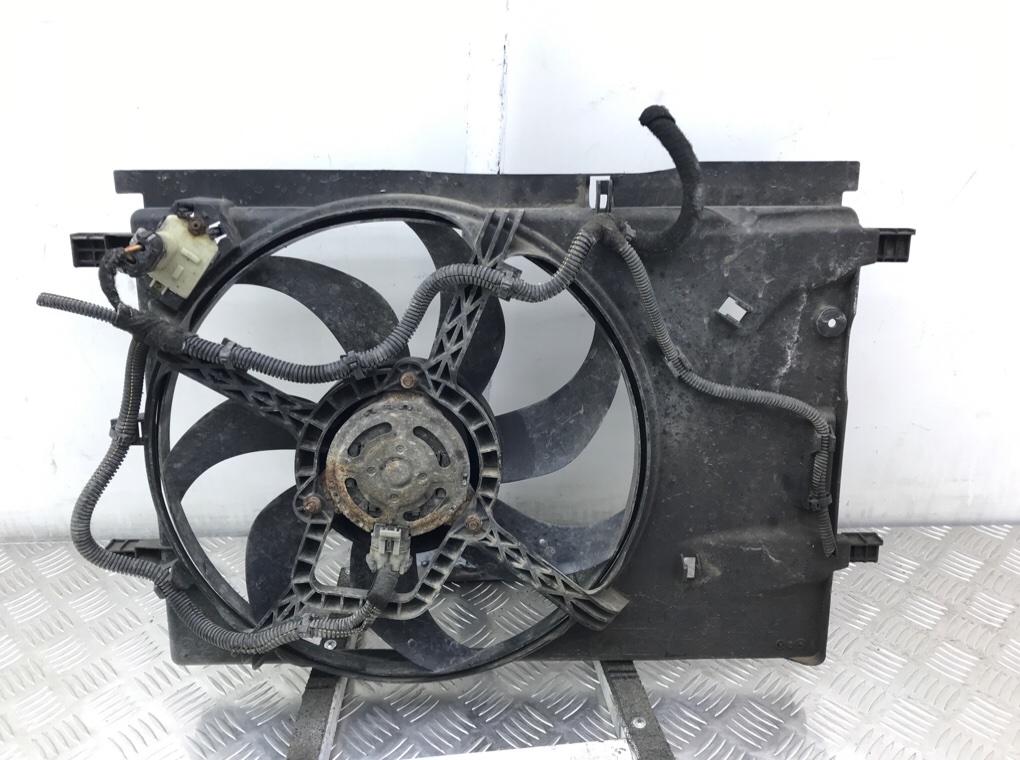 Вентилятор радиатора бу для Opel Corsa D 1.4 i, 2009 г.