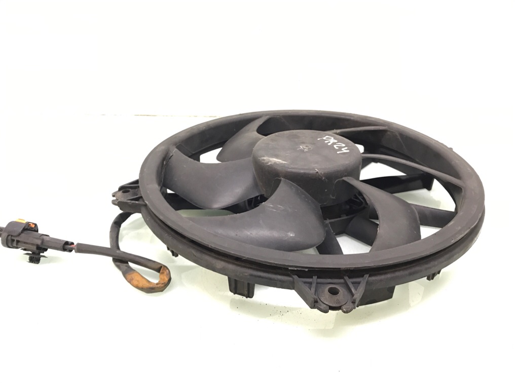 Вентилятор радиатора бу для Peugeot Expert 2 1.6 HDi,  2013 г.