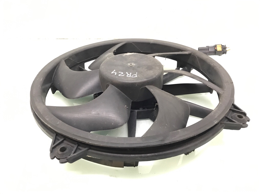 Вентилятор радиатора бу для Peugeot Expert 2 1.6 HDi,  2013 г.