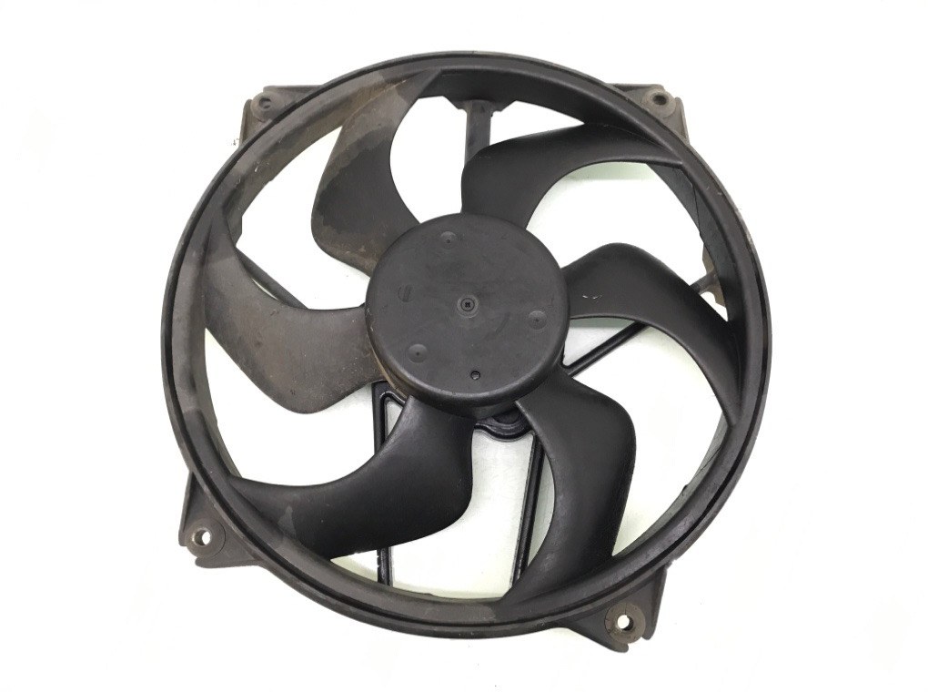 Вентилятор радиатора бу для Peugeot 307 CC 2.0 i, 2006 г.