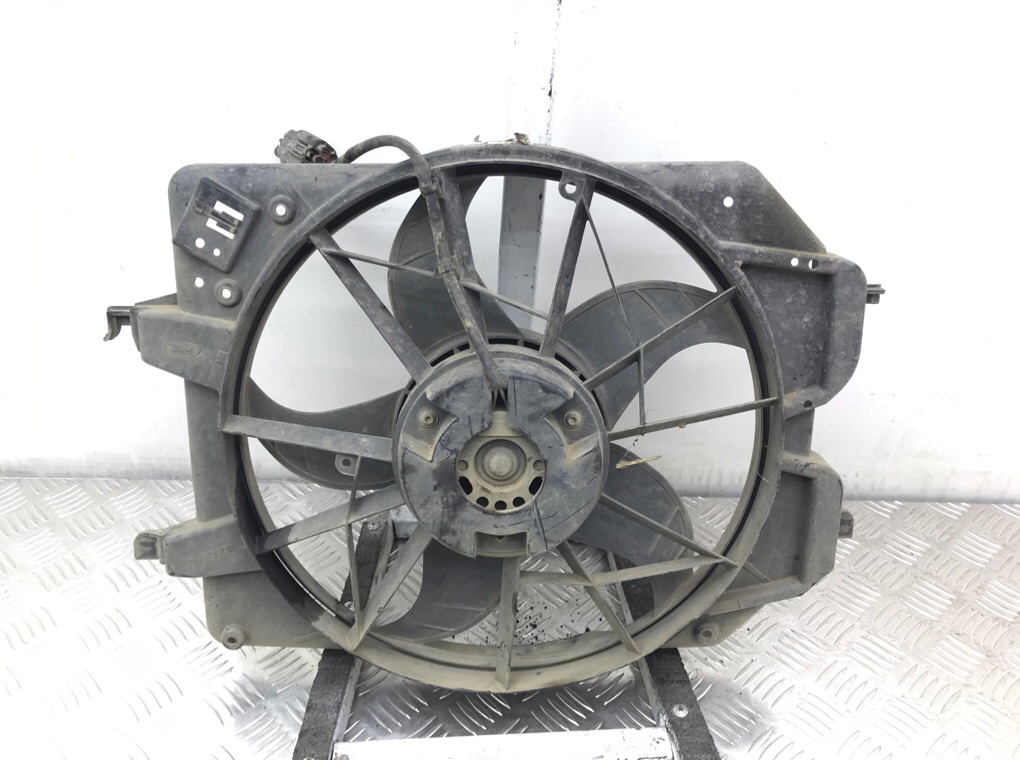 Вентилятор радиатора бу для Ford Focus 1 1.4 i, 2002 г.